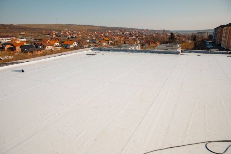 flat roof commercial building