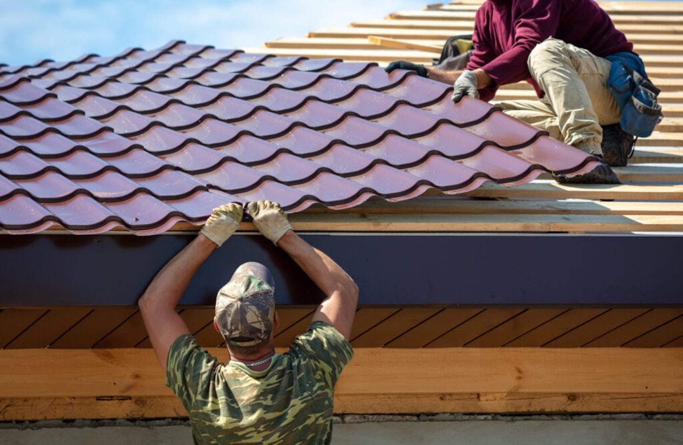 Metal Roof Repair: 7 Common Issues & How to Fix Them