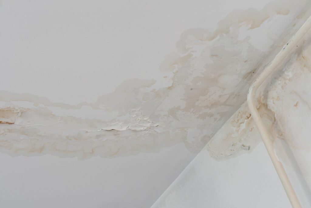 how long does a roof ceiling yellow stain